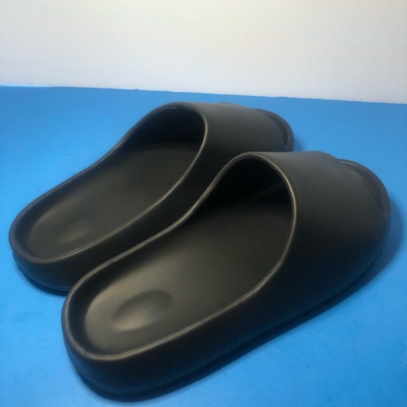 Thick Soled Black Sports Slides Soft Sandals Men’s Size 9.5/10 - Picture 6 of 8